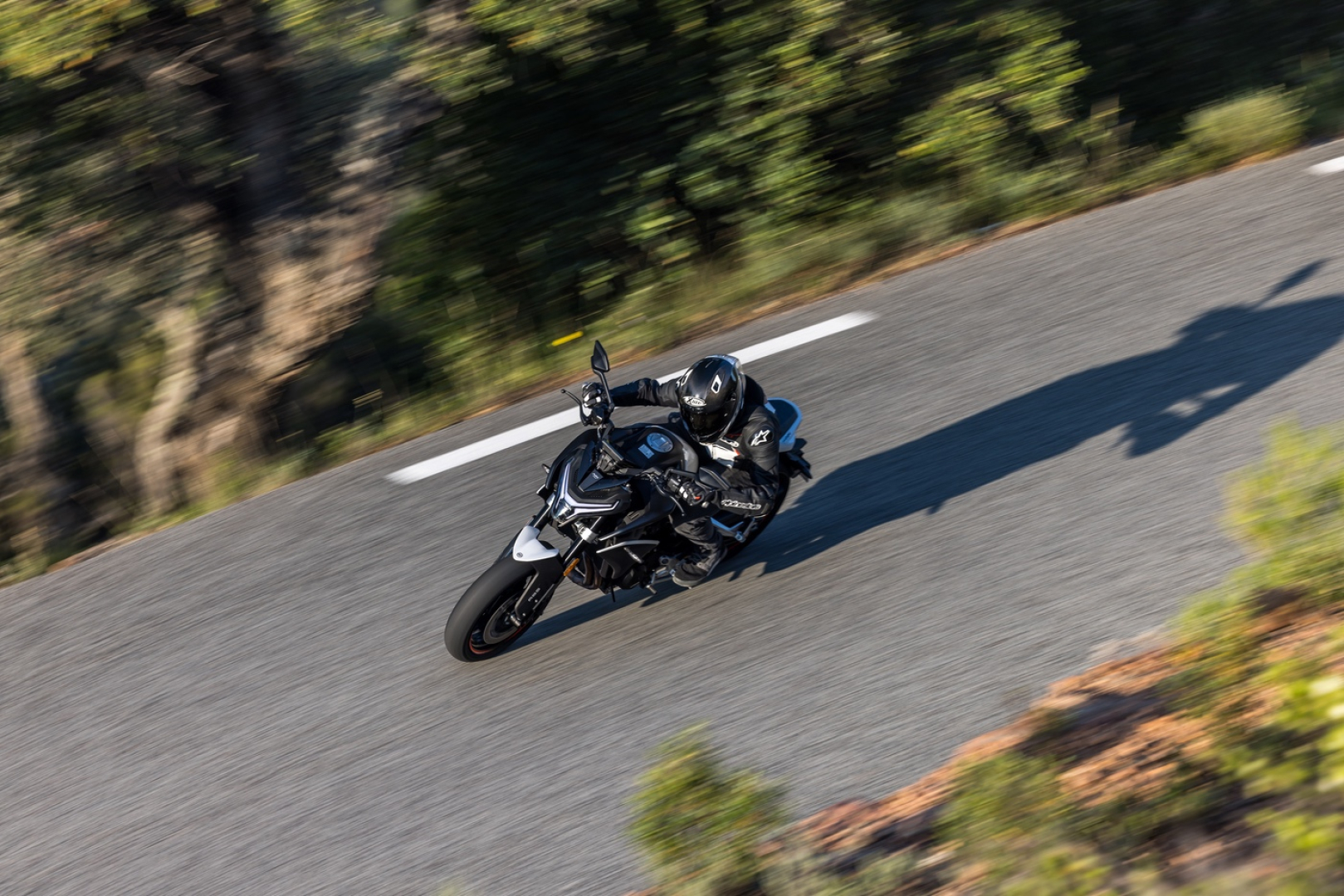 CFMOTO 800NK Advanced (ABS)