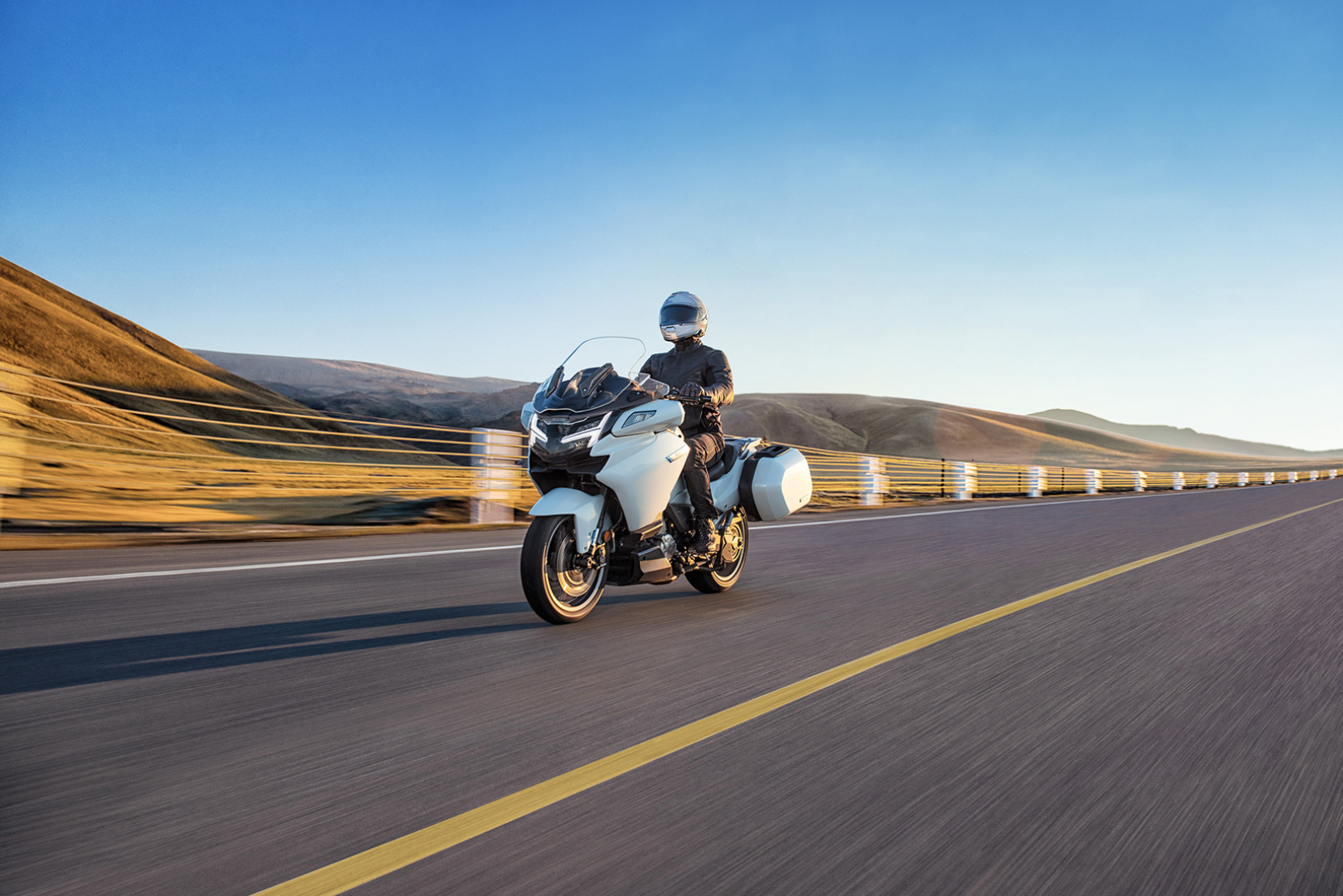 CFMOTO 1250TR-G (ABS)